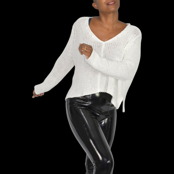 Wooden Ships Maui VNeck White Pullover Sweater Slouchy Cropped Boxy Small Medium - Picture 10 of 15